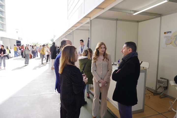 La directora general del SEF, Marisa López, ha participado en la inauguración del 'UMU Employer Fest' (2).