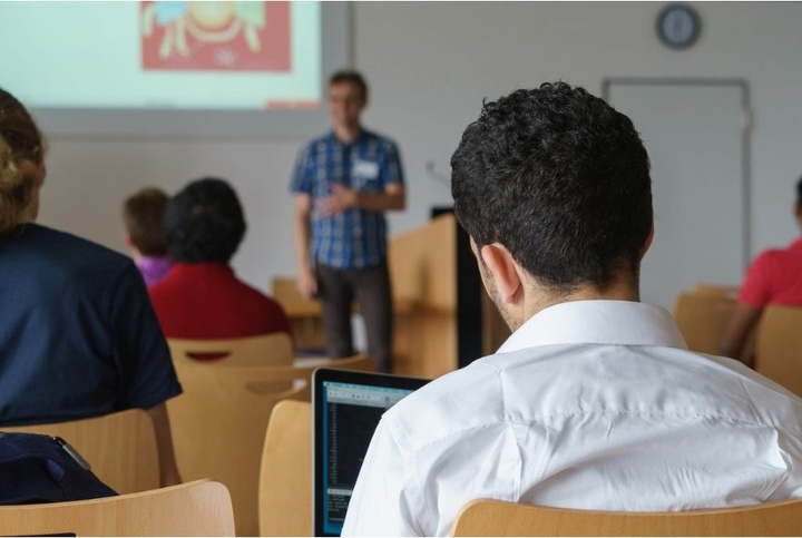 Más de 400 cursos del SEF para el mes de septiembre.