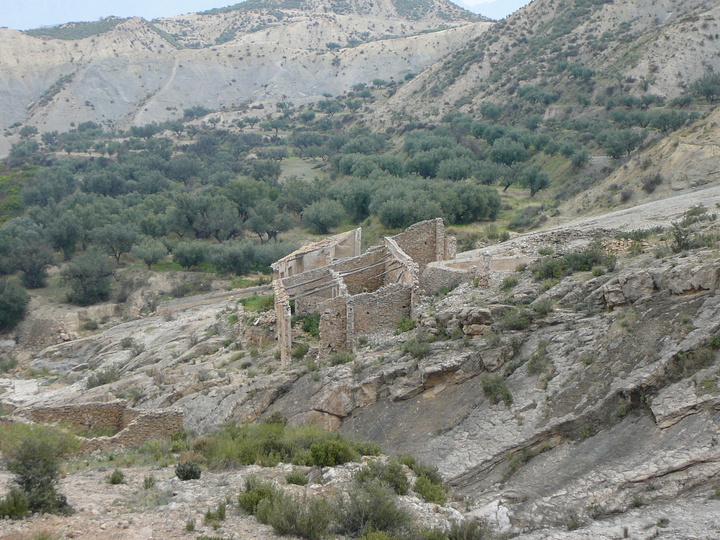 Rambla de Benito, Abarán. Antigua fábrica de esparto.